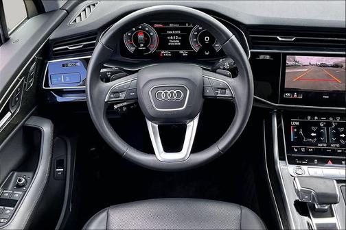 Mythos Black Metallic 2022 Audi Q7 55 Prestige
