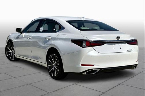 2025 Lexus ES 350 Base