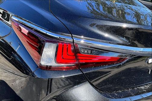 2025 Lexus ES 350 Base