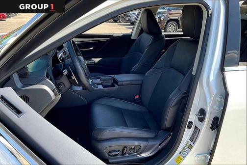 2022 Lexus ES 350 Base