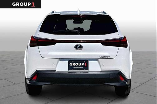 2025 Lexus UX 300h Premium