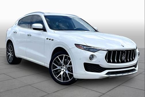 Bianco 2017 Maserati Levante S