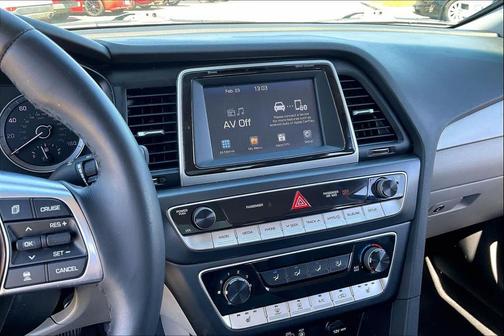 2018 Hyundai SONATA SEL