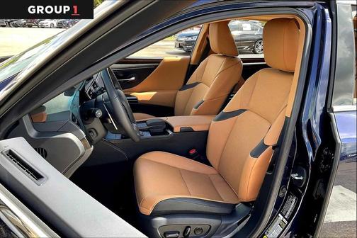 2022 Lexus ES 350 Base