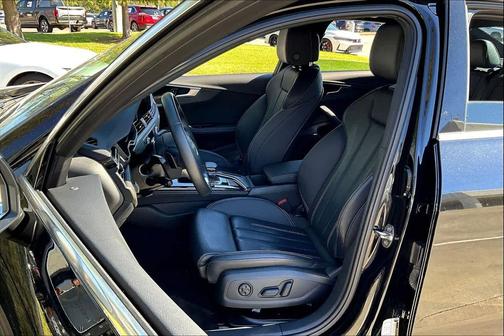 2023 Audi A4 45 S line Premium Plus