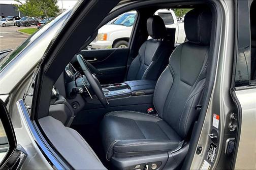 2022 Lexus LX 600 Luxury