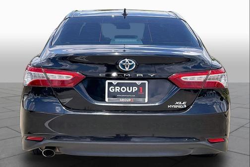 Midnight Black Metallic 2019 Toyota Camry Hybrid XLE