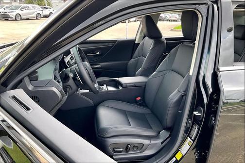 2025 Lexus ES 350 Base