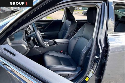 2022 Lexus ES 350 Base