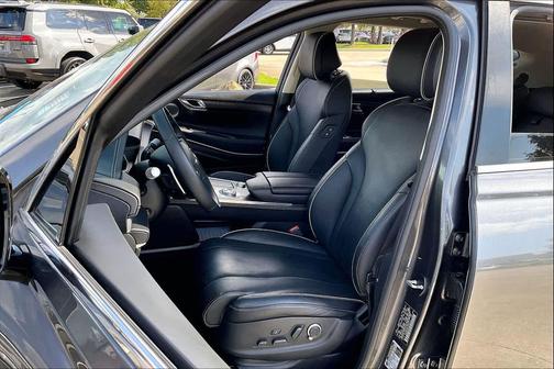2022 Genesis GV80 2.5T