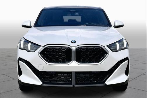 2025 BMW X2 xDrive28i
