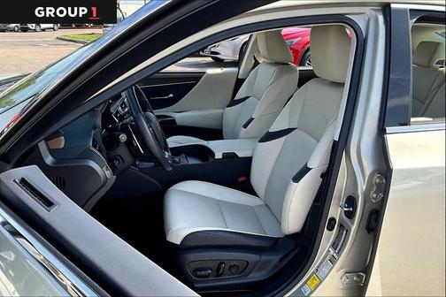 2025 Lexus ES 350 Base