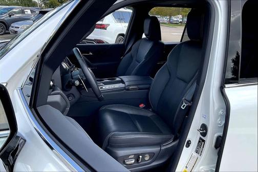 2024 Lexus LX 600 Premium