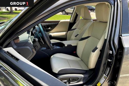 2025 Lexus ES 350