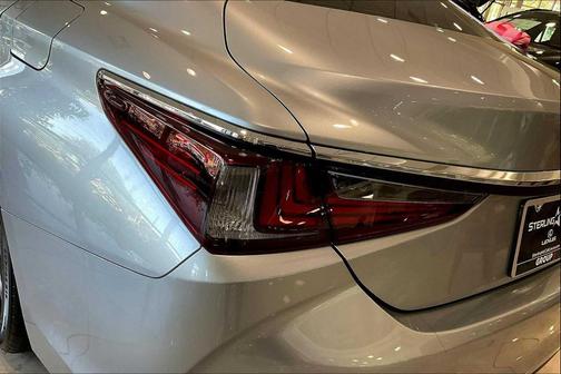 2025 Lexus ES 350 Base