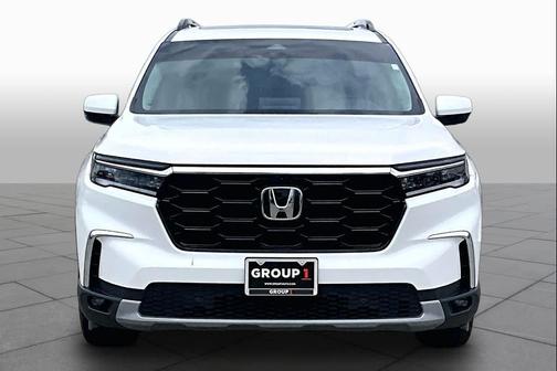Platinum White Pearl 2023 Honda Pilot AWD Elite