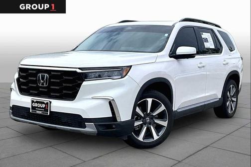 Platinum White Pearl 2023 Honda Pilot AWD Elite