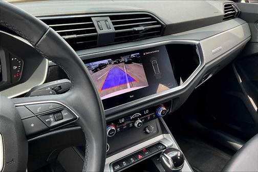 2024 Audi Q3 45 S line Premium