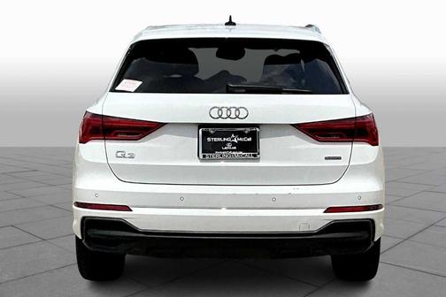 2024 Audi Q3 45 S line Premium