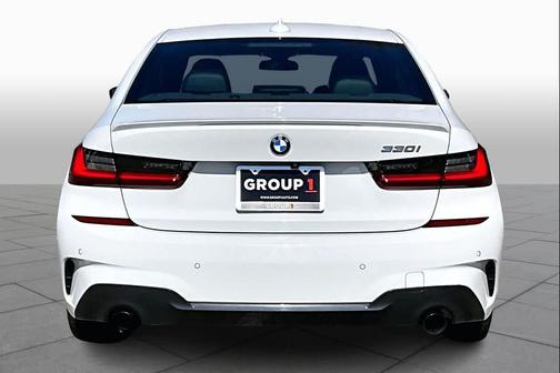 2022 BMW 330 330i