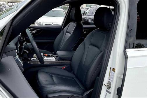 2021 Audi Q7 45 Premium Plus
