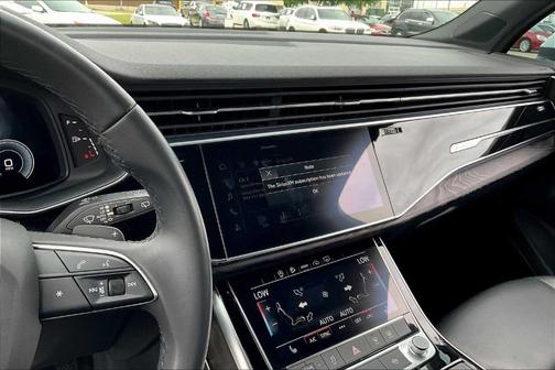 2021 Audi Q7 45 Premium Plus