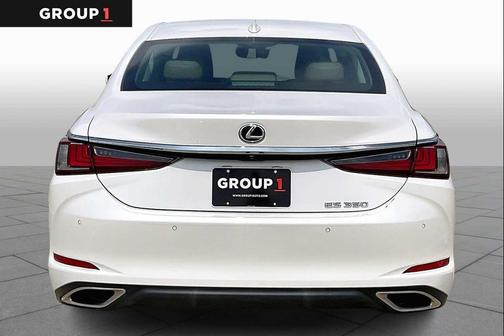 Eminent White Pearl 2021 Lexus ES 350 Base