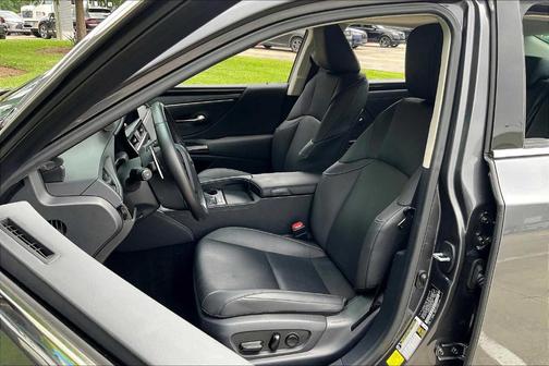 2023 Lexus ES 350 Base