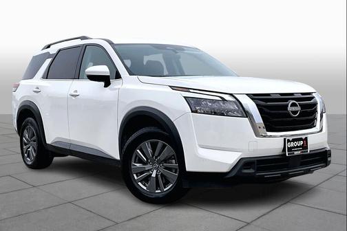 2025 Nissan Pathfinder SV FWD