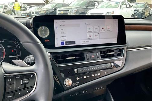 2023 Lexus ES 350 Base