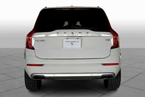 2020 Volvo XC90 T5 Momentum 7 Passenger