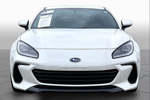 Crystal White Pearl 2023 Subaru BRZ Limited