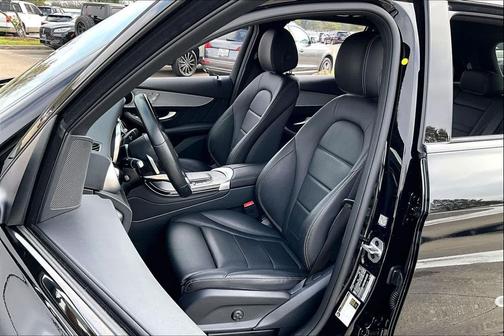 2022 Mercedes-Benz GLC 300 Base