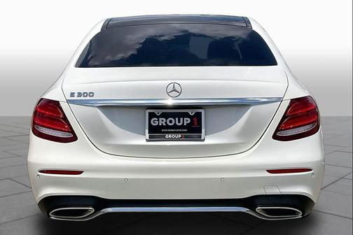 designo Diamond White 2018 Mercedes-Benz E-Class E 300