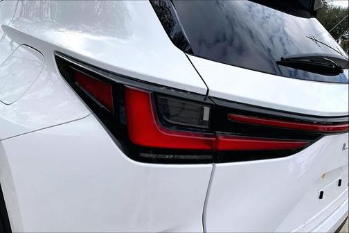 2026 Lexus NX 350h Luxury