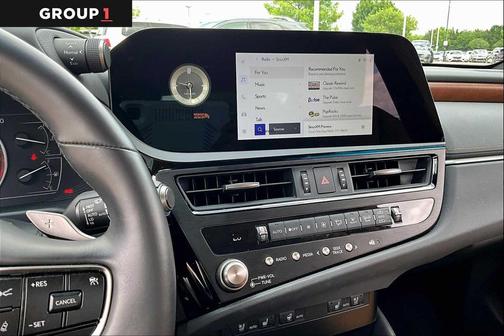 Eminent White Pearl 2025 Lexus ES 350 Base
