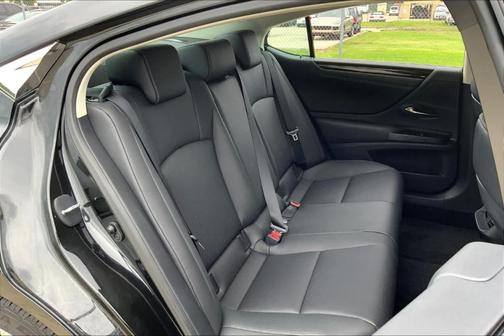 2021 Lexus ES 350 Base
