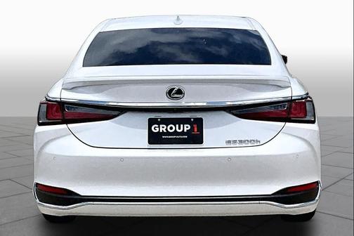 Eminent White Pearl 2025 Lexus ES 300h Base
