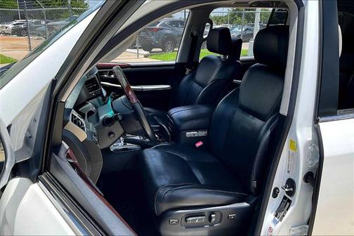 2014 Lexus LX 570 Base