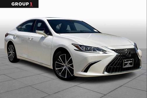 2025 Lexus ES 300h Base
