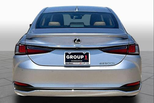 Iridium 2025 Lexus ES 300h Base