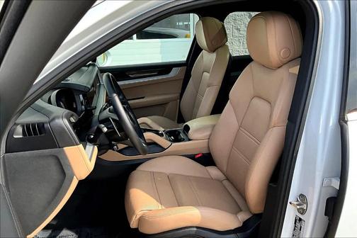 2024 Porsche Cayenne S