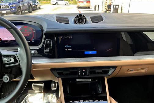 2024 Porsche Cayenne S