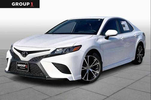 2020 Toyota Camry SE