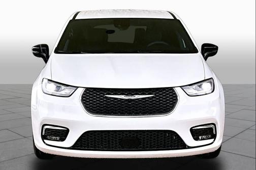 Bright White Clearcoat 2025 Chrysler Pacifica L