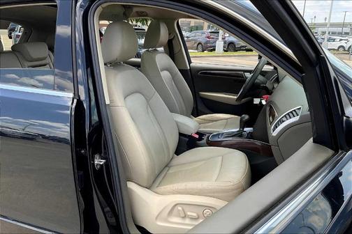 2012 Audi Q5 2.0T Premium Plus