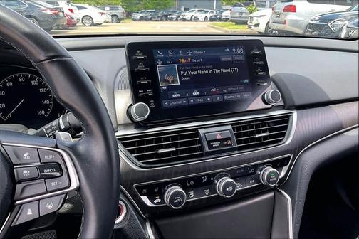 Platinum White Pearl 2022 Honda Accord Hybrid Touring