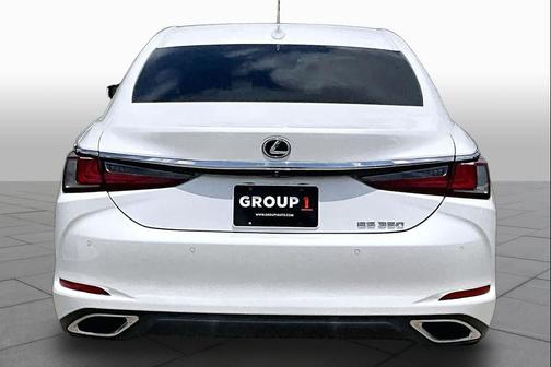 Eminent White Pearl 2019 Lexus ES 350 Base