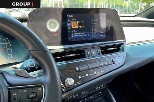 2022 Lexus ES 300h