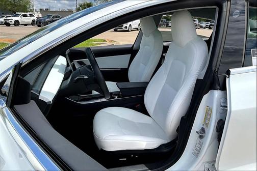 Pearl White Multi-Coat 2019 Tesla Model 3 Standard Range Plus